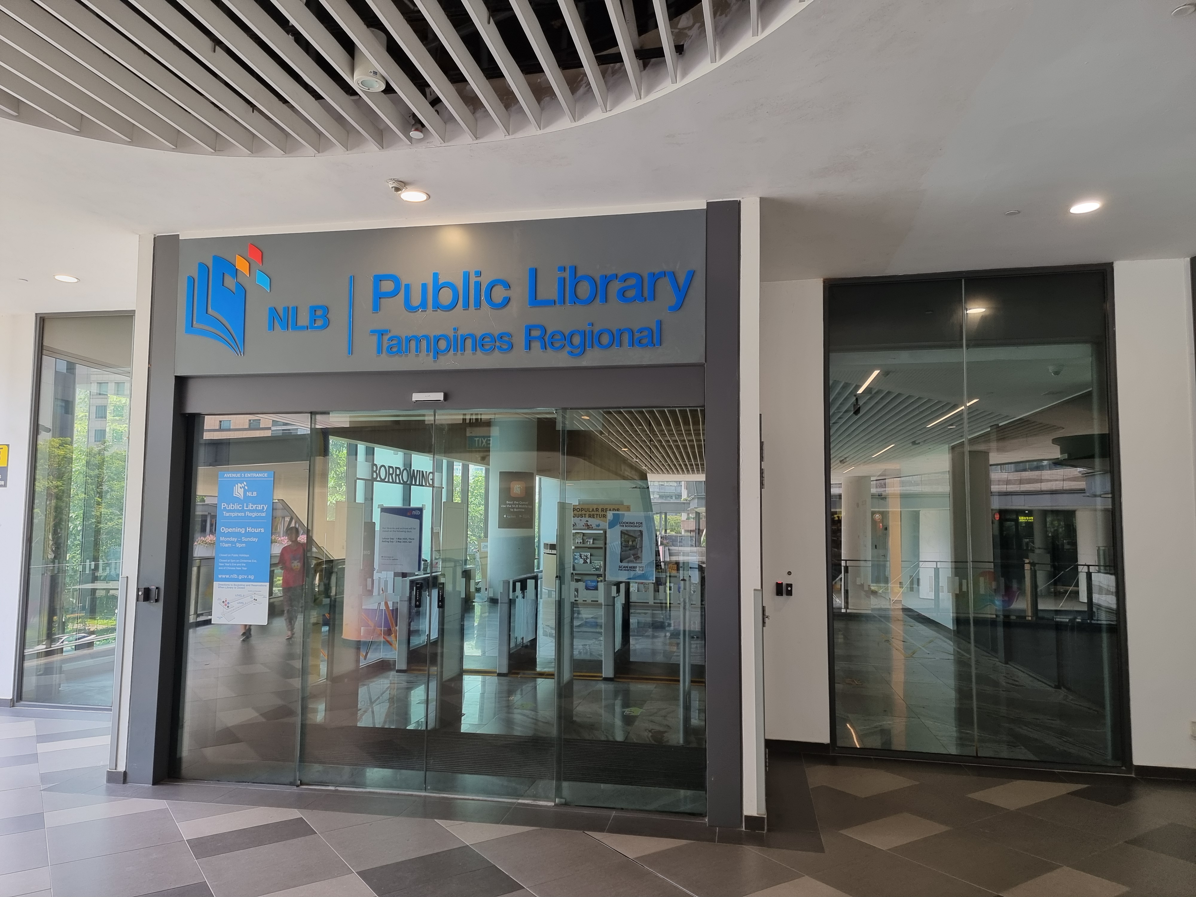 Tampines Regional Library
